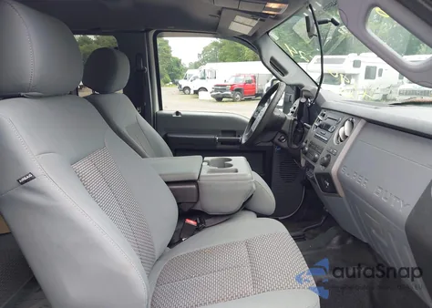 2016 Ford F-350 Chassis Xlt from USA, damaged, VIN 1FD7X3FT3GEC53187